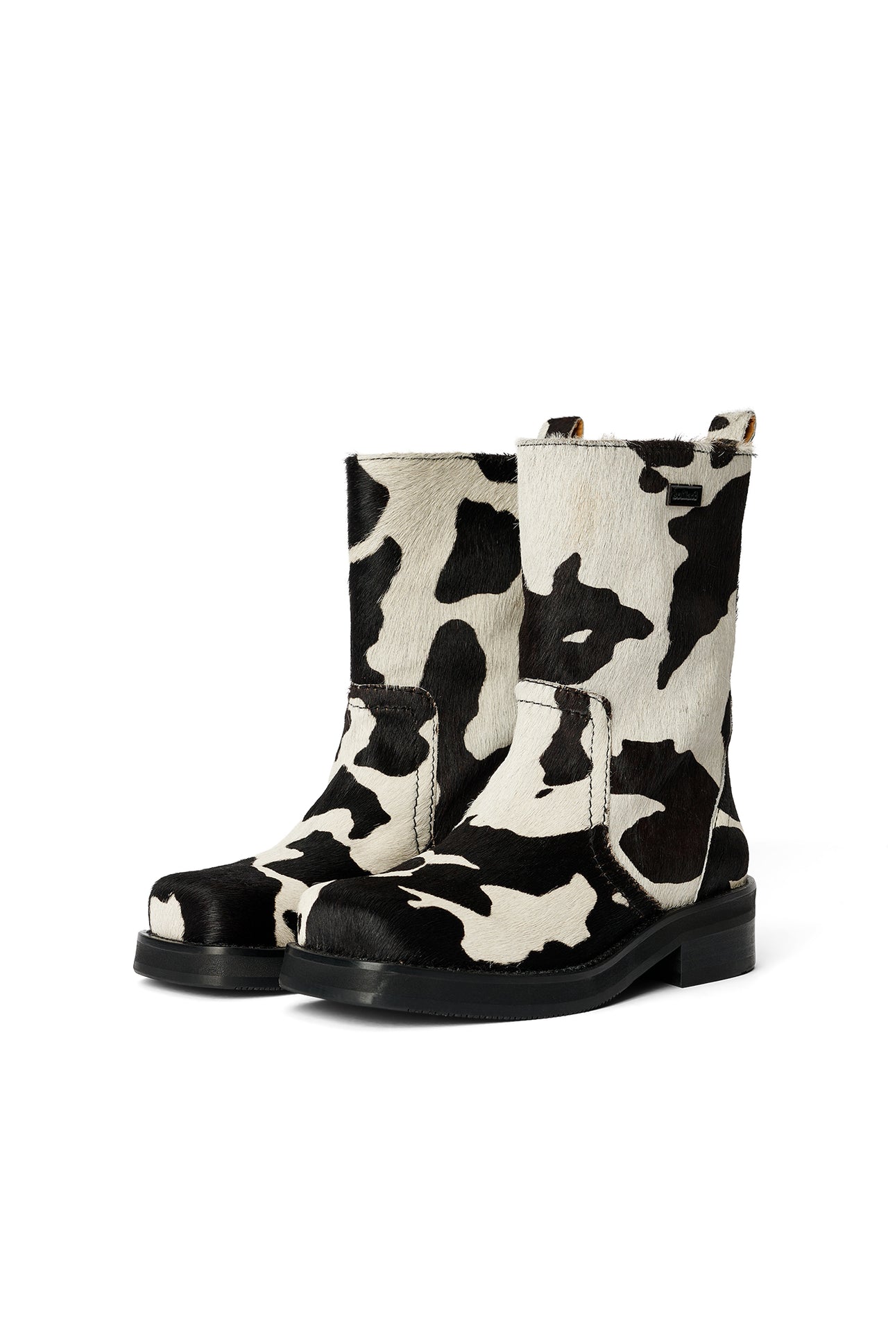 files/ARIZONA_women_s_pony_boots-Footwear-41106-1323-White_multi.jpg