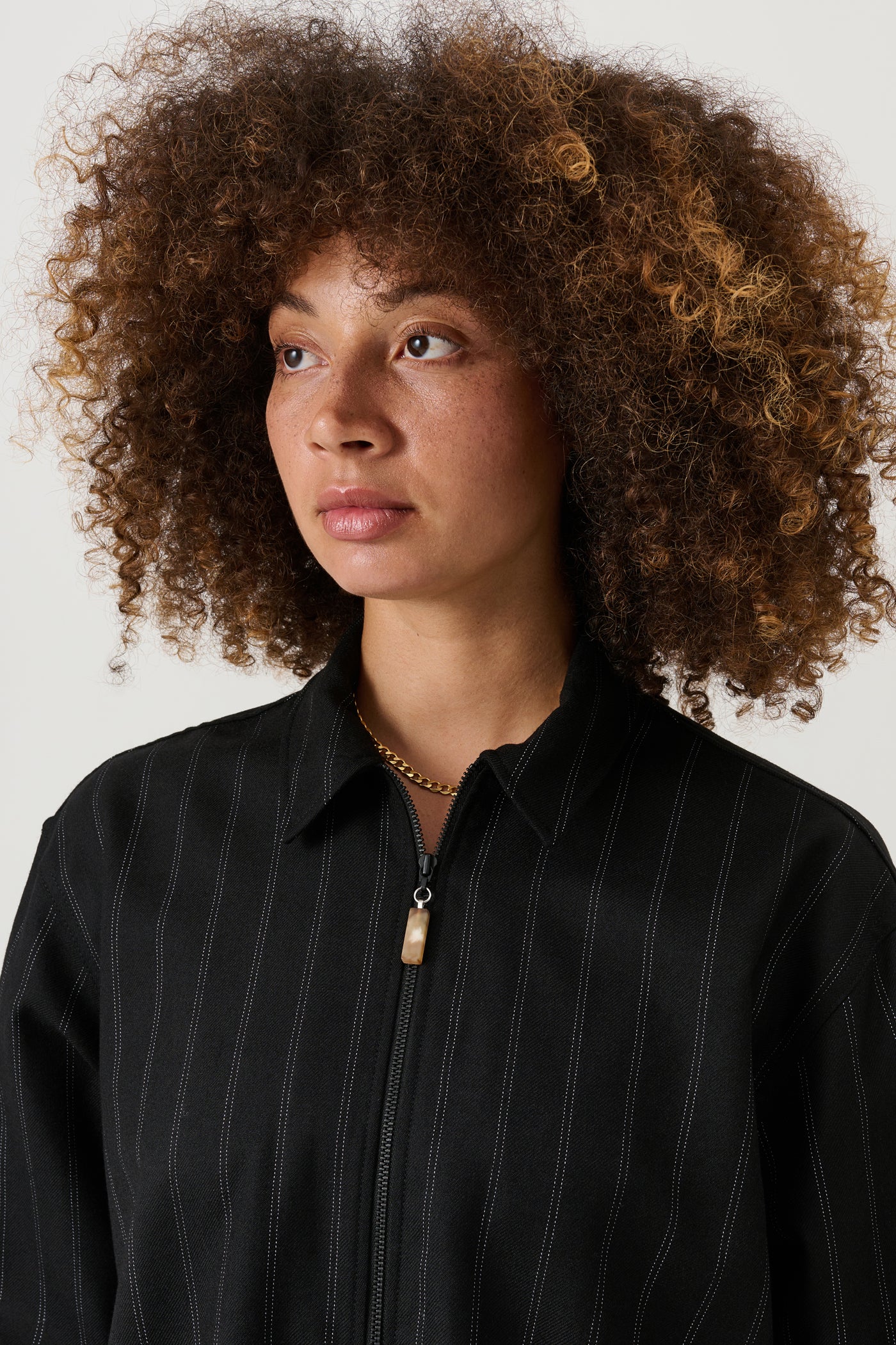 CaleカルSTRIPE SHIRT JACKET Mecca -Placed City Print White Sateen Shirt Jacket