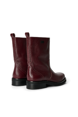 DELAWARE structured leather boots