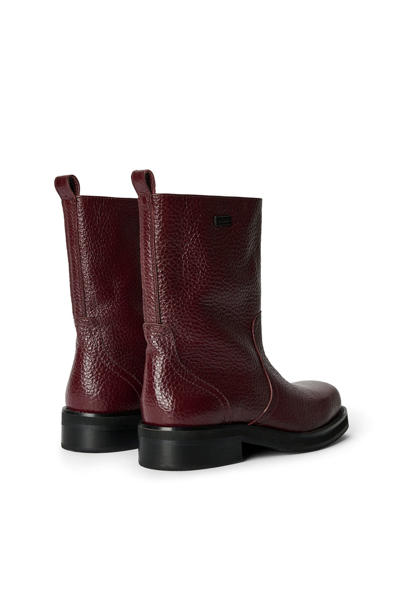 DELAWARE structured leather boots