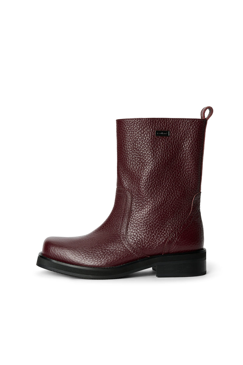 DELAWARE structured leather boots